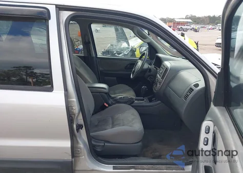 2005 Ford Escape Xlt из США, поврежденный, VIN 1FMYU93165KA09809